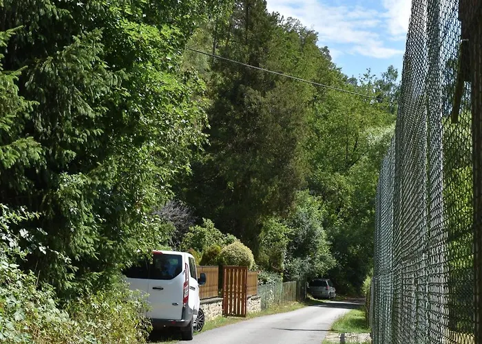 Potacelova 1c, Primelkov, Za Mostem 200 M, Druha Chata, Smer Bitovcice *