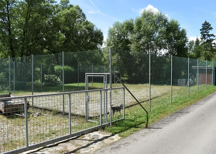 Potacelova 1c, Primelkov, Za Mostem 200 M, Druha Chata, Smer Bitovcice *